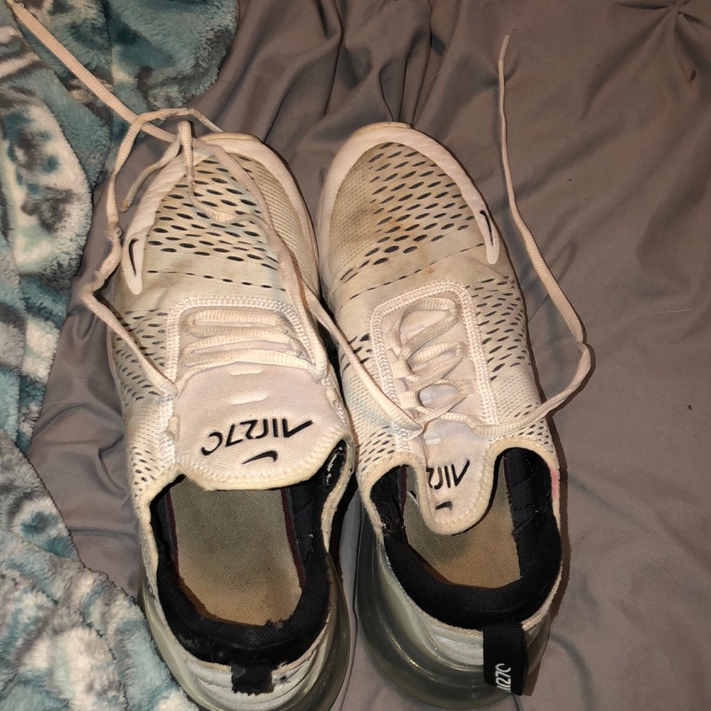 Nike 270